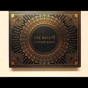 ACE BEAUTE eyeshadow pallet